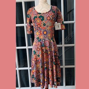 NWT LuLaRoe Nicole size M